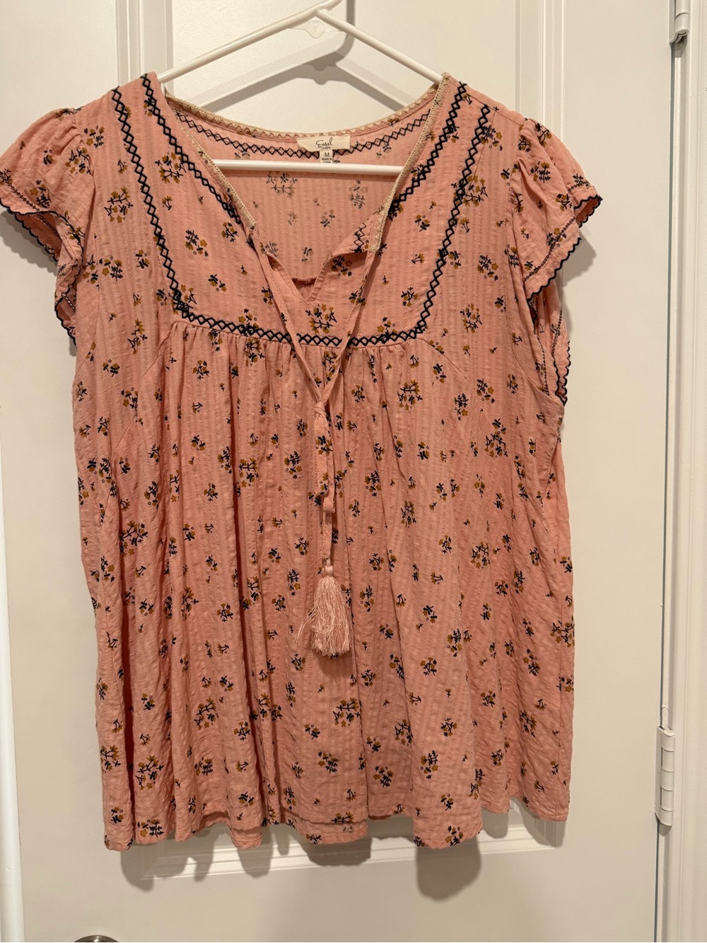 Easel Blush Floral Boho Tassel Top — Size Medium - Picture 2 of 5